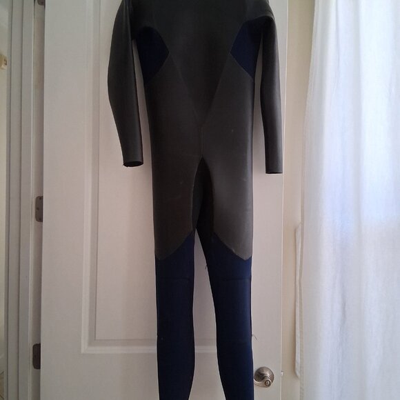 FULL BODY NEOPRENE WET SUIT - Picture 2 of 3
